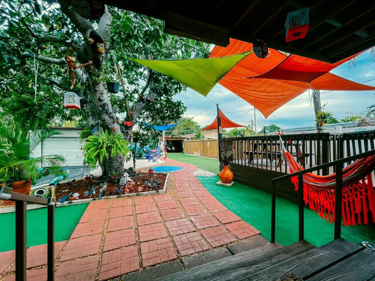 Hammocks & Mini-Golf! 10 Mins From Beach! ハリウッド エクステリア 写真