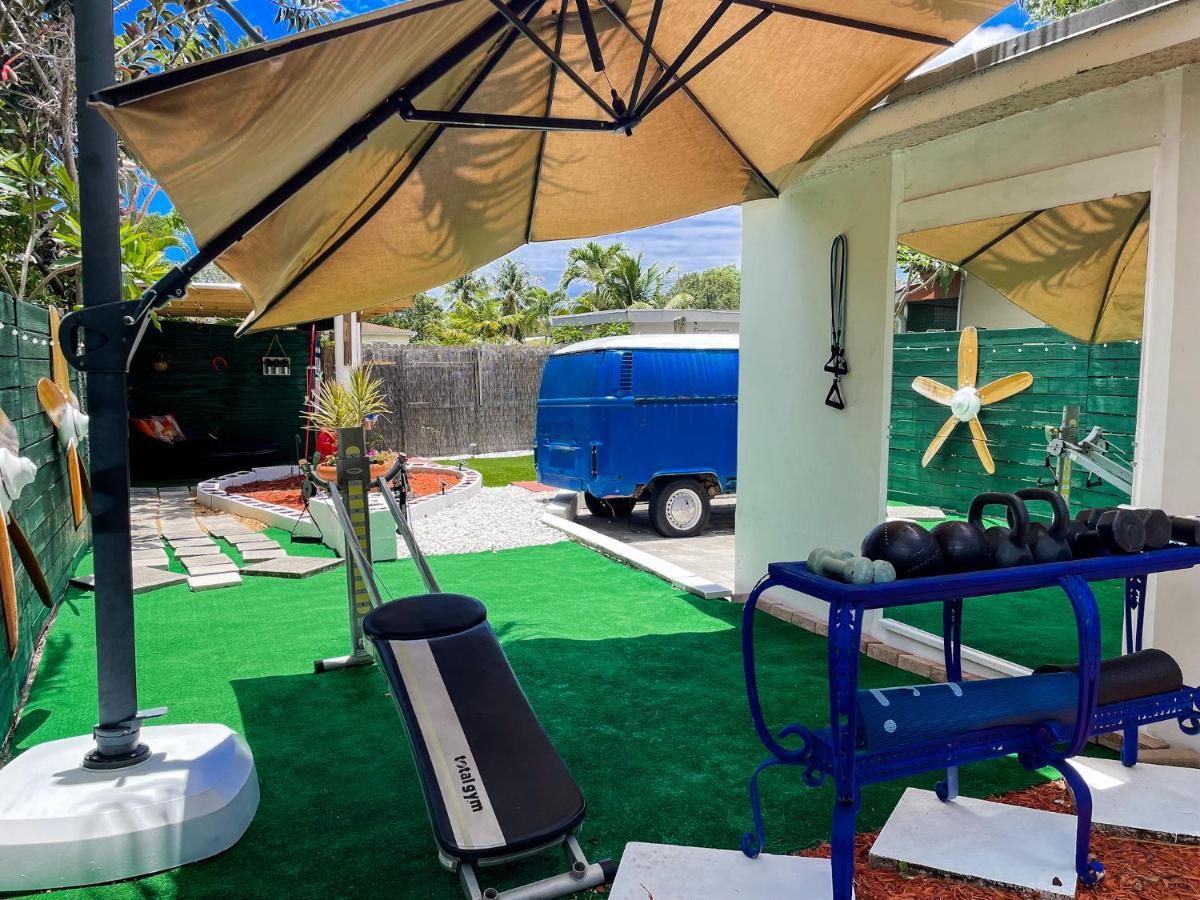 Hammocks & Mini-Golf! 10 Mins From Beach! ハリウッド エクステリア 写真