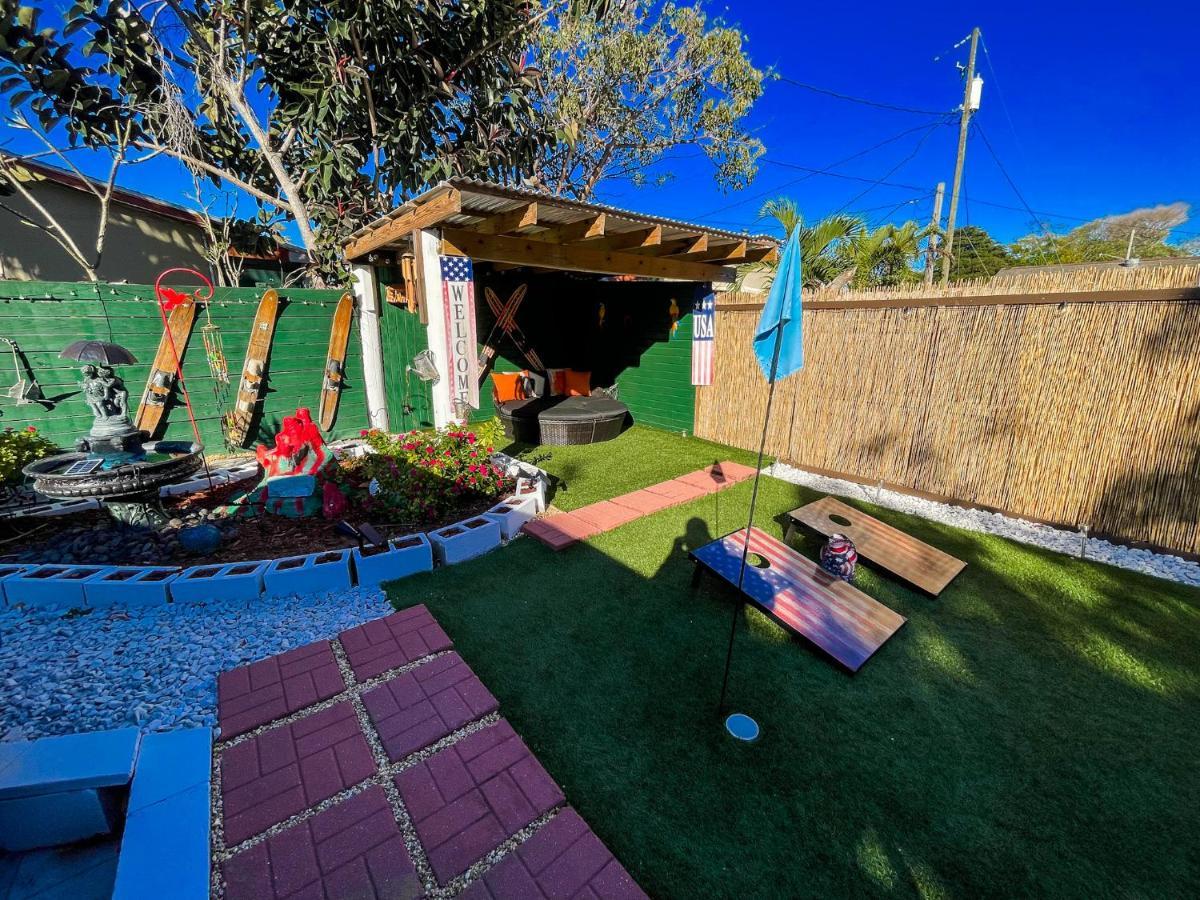 Hammocks & Mini-Golf! 10 Mins From Beach! ハリウッド エクステリア 写真